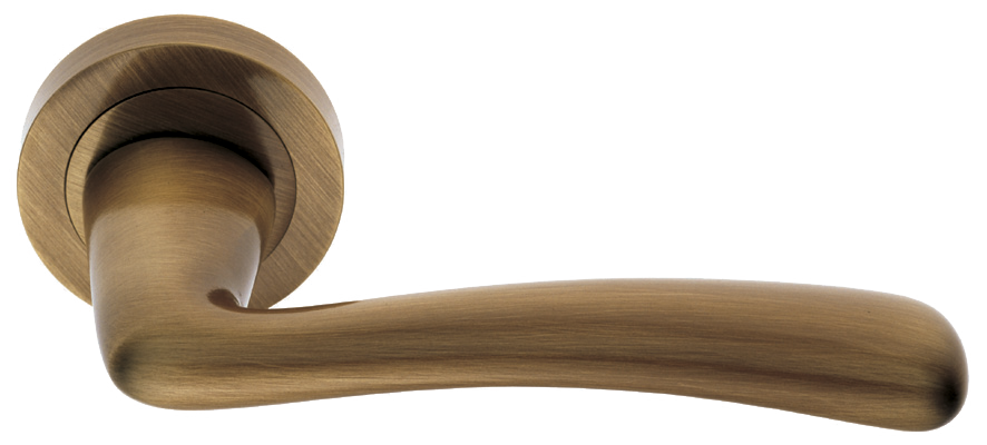 Ручка дверная COCKATOO R2 BGO раздельная на круглой розетке, цвет - матовая бронза фото купить в Москве