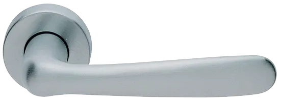 LINDA R3-E CSA, ручка дверная, цвет - матовый хром